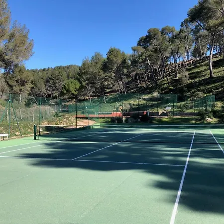 Superbe Dans Cadre D'exception - Piscine, Et Tennis Prive